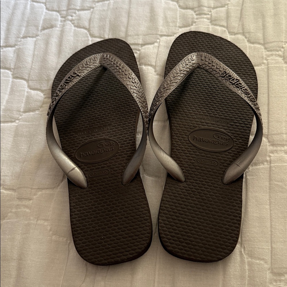 Havaianas Brown and Silver Sandals